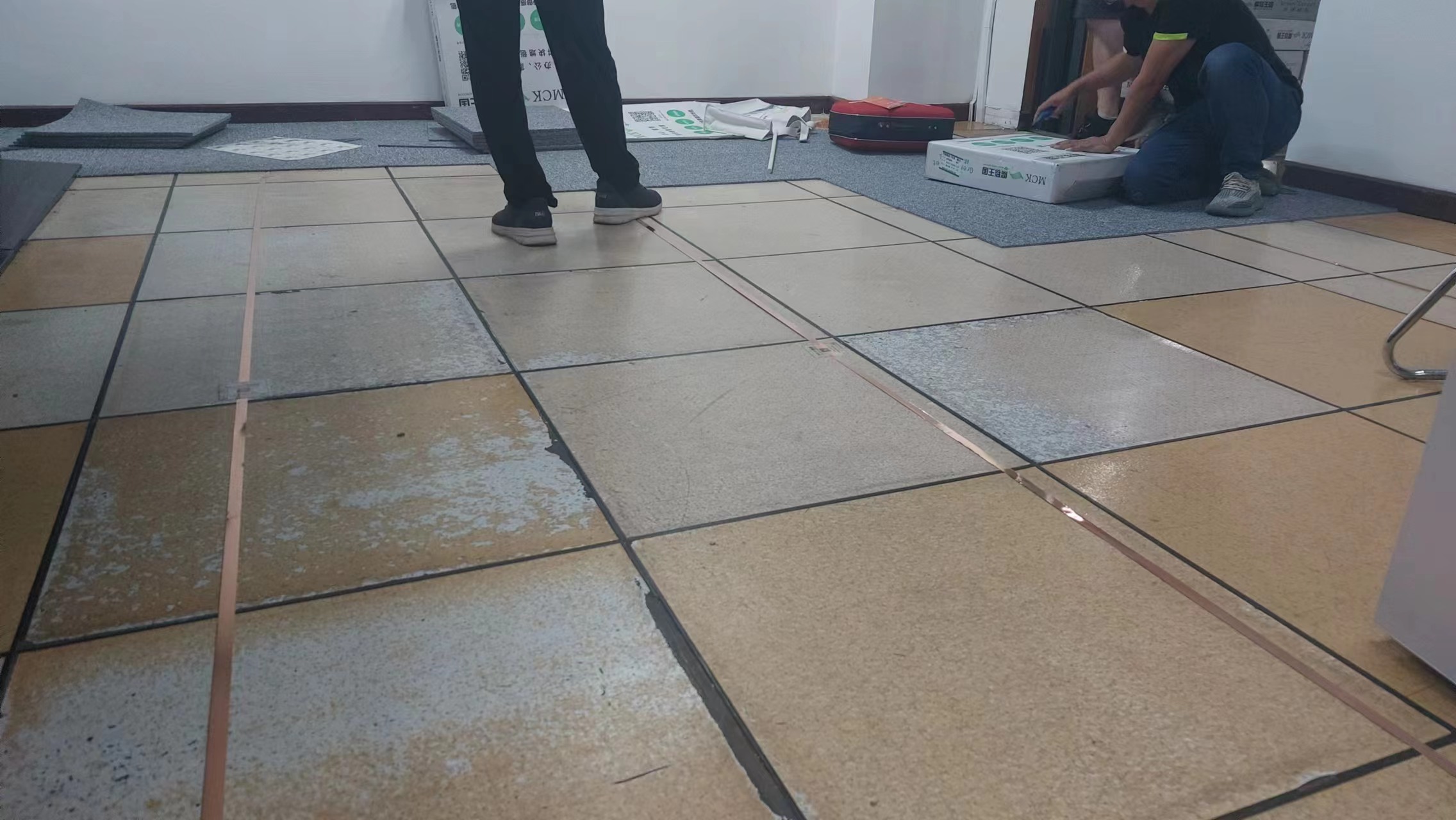 防静电地毯铺装2 防静电地毯铺装2